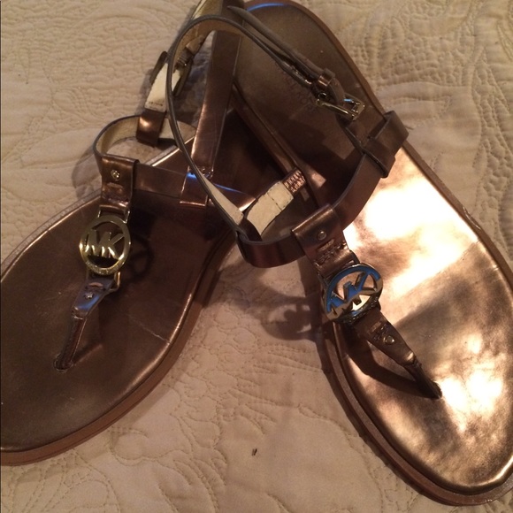 Michael Kors sandals - Picture 2 of 2